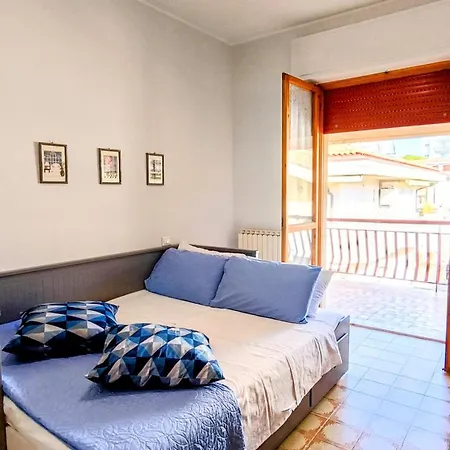 Maison Bleue - Al Mare Апартаменты *